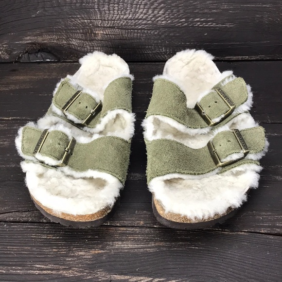 Birkenstock Shoes - Birkenstock’s Women’s Shearling Arizona Size 8